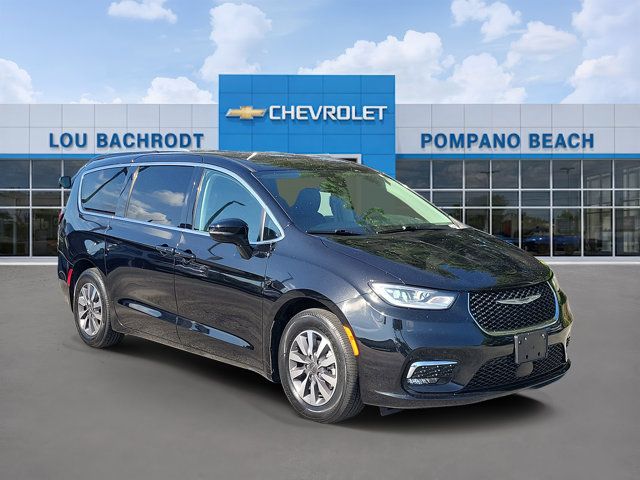  2024 Chrysler Pacifica Hybrid Select FWD   