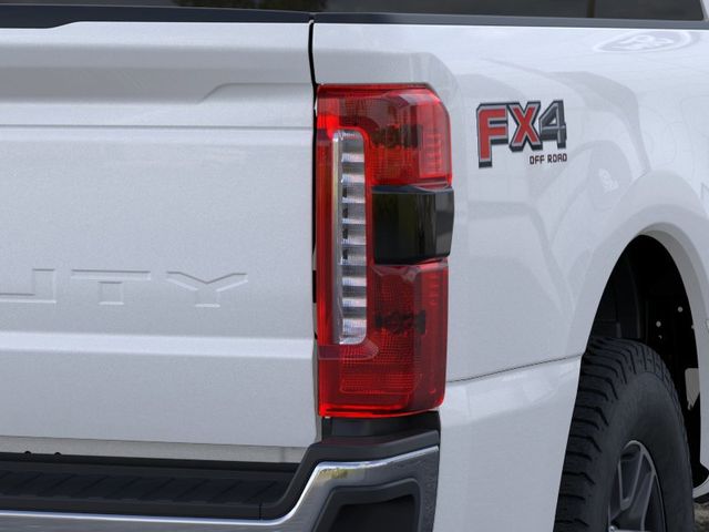 New 2026 White Metallic Ford Lariat image 21