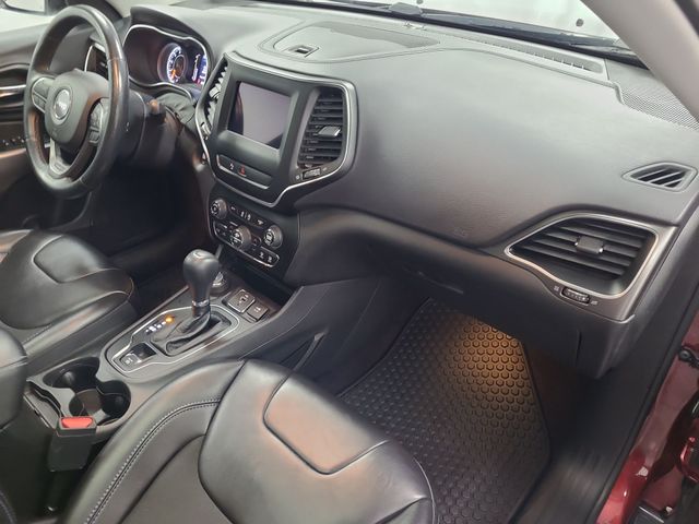2019 – Jeep – Cherokee