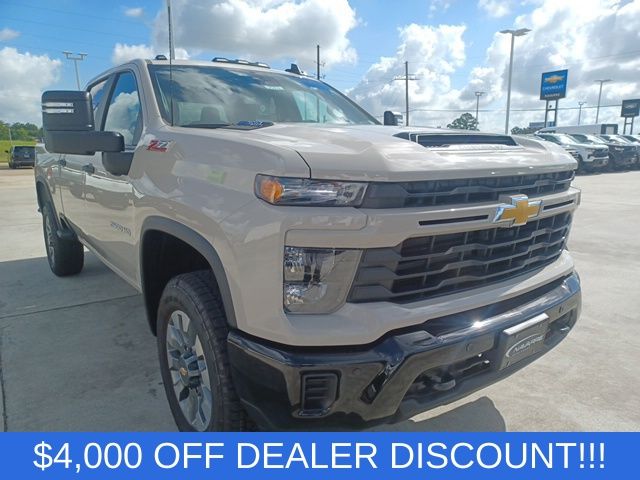 2026 Chevrolet Silverado 2500HD Custom