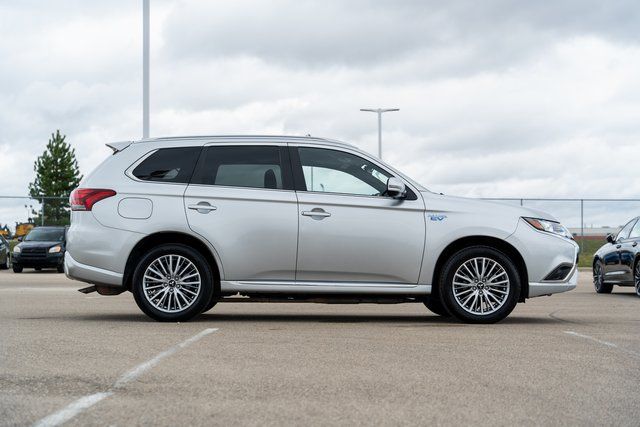 2022 Mitsubishi Outlander PHEV SEL 8