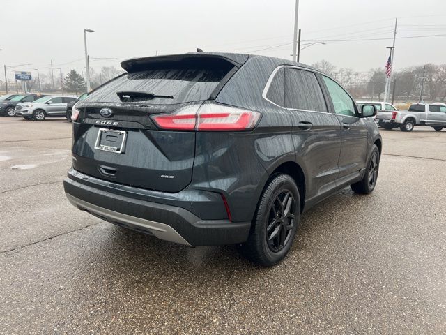 2023 Ford Edge