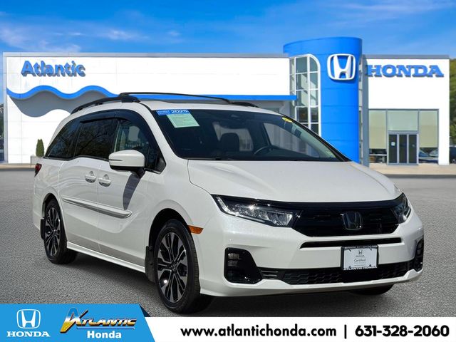 2025 Honda Odyssey Elite's photo