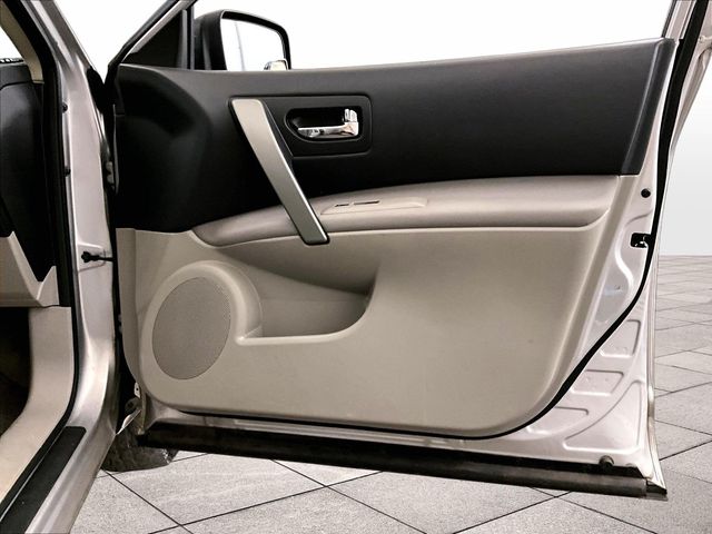 2015 Nissan Rogue Select S Silver at Auto Express Mitsubishi