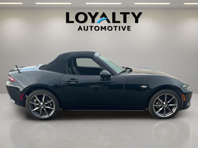 Used 2022 Mazda MX-5 Miata Convertible