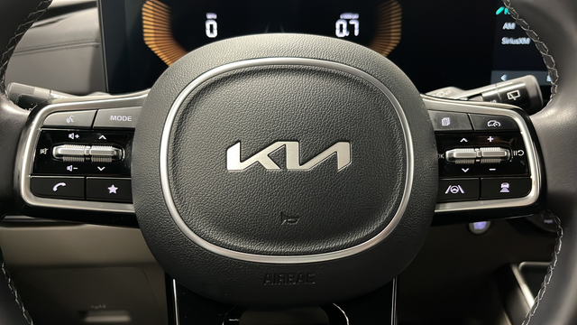 Certified Used 2026 Red Kia LXS image 15