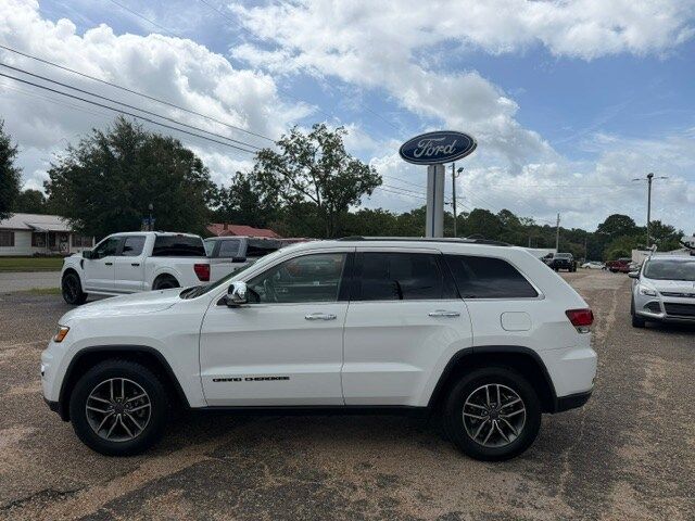 Bright White Clearcoat 2020 Jeep Grand Cherokee SUV / Crossover 4X2 8-Speed Automatic
