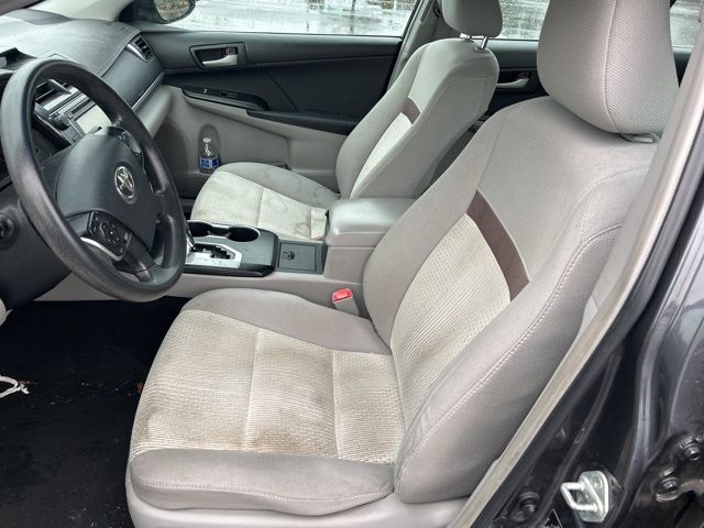 2012 Toyota Camry SE 9