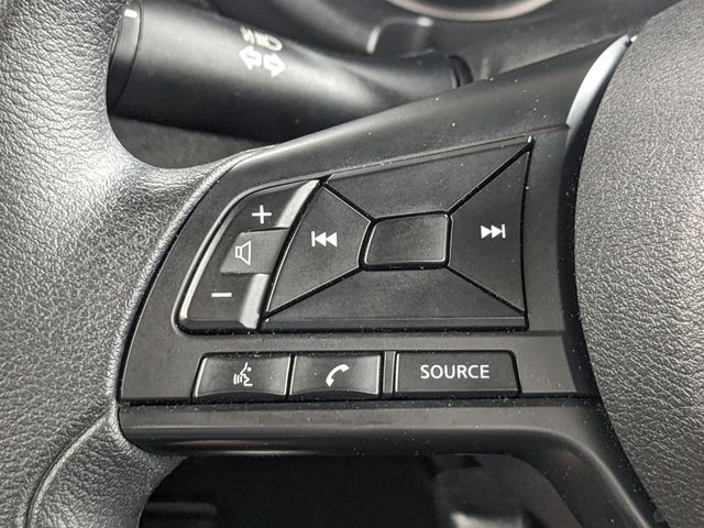 2024 Nissan Kicks S photo