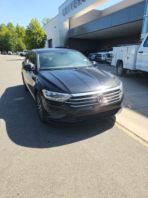 Used 2019 Black Volkswagen 1.4T SE image 2
