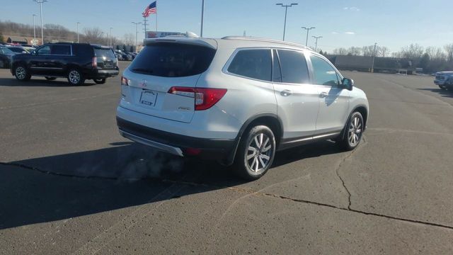 2021 Honda Pilot Black Edition 8