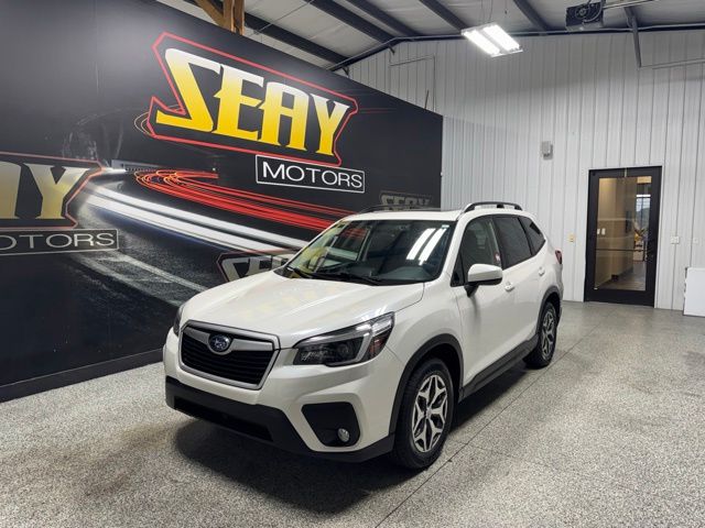 Crystal White Pearl 2021 Subaru Forester Premium Crossover AWD SUV / Crossover All-Wheel Drive Continuously Variable Transmission