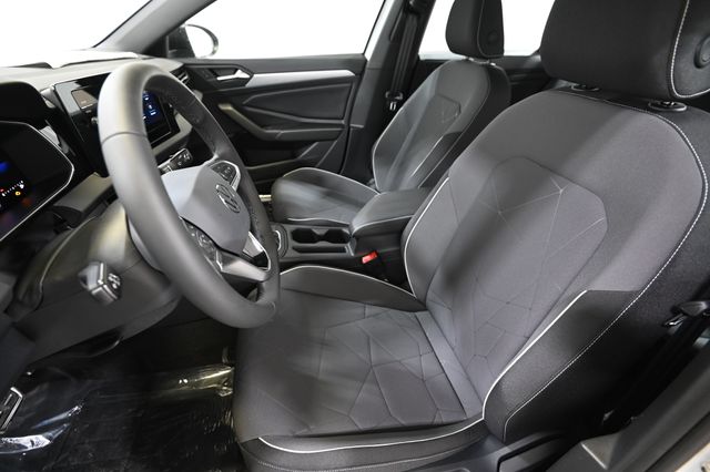 New 2026 White Volkswagen 1.5T Sport image 7