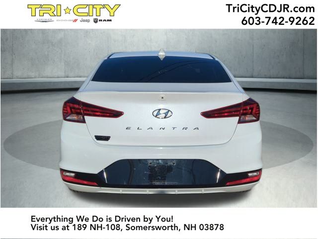 2020 Hyundai Elantra Value Edition photo 4