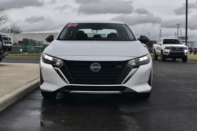 Used 2024 Nissan Sentra SR 4D Sedan