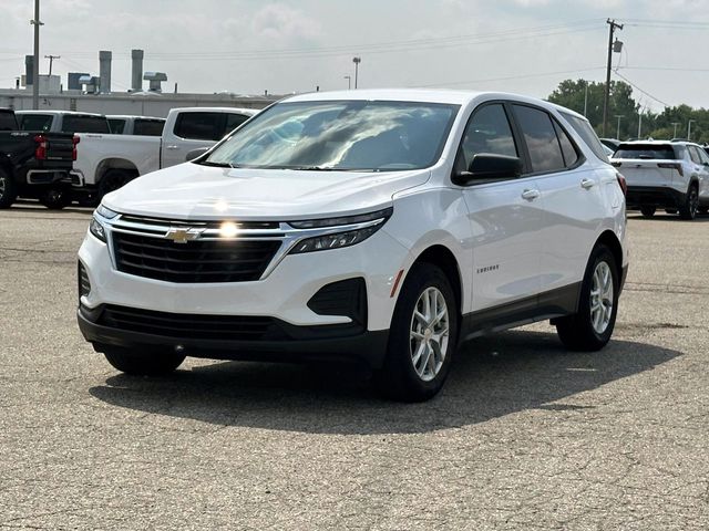 Summit White 2024 Chevrolet Equinox SUV / Crossover Front-Wheel Drive 6-Speed Automatic Overdrive