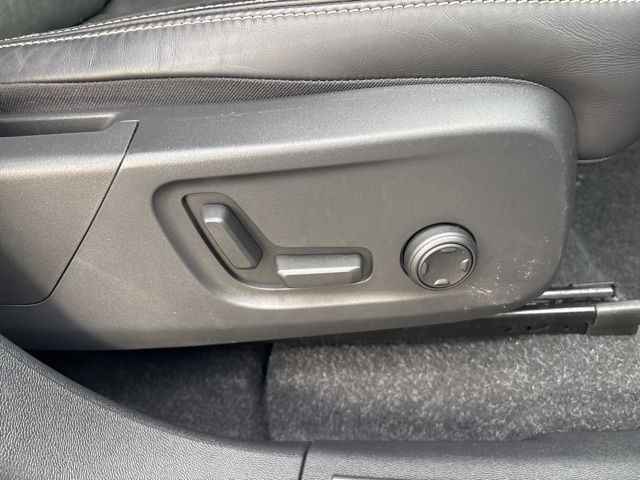 used 2022 Volvo XC40 Recharge Pure Electric car, priced at $24,999