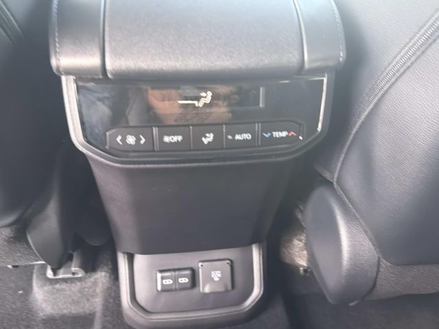 New 2026 Toyota Highlander SUV