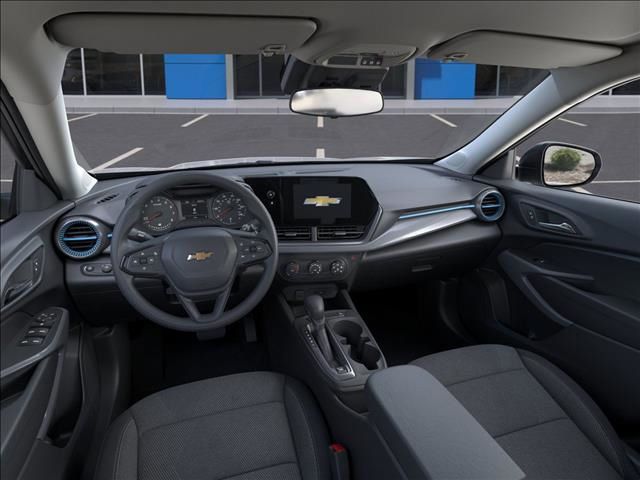 2025 Chevrolet Trax LS 15