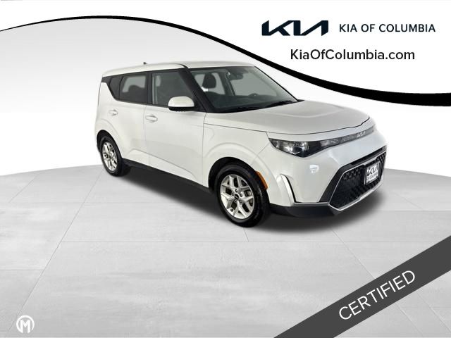 Snow White Pearl 2023 Kia Soul SUV / Crossover Front-Wheel Drive Continuously Variable Transmission