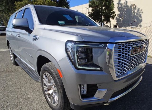2023 GMC Yukon XL Denali 4WD