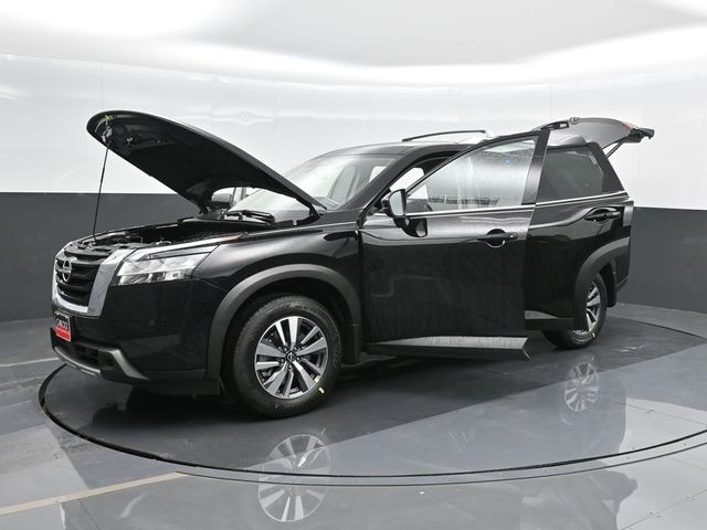 2024 Nissan Pathfinder SL 50