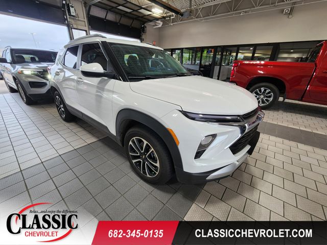 Summit White 2024 Chevrolet Trailblazer LT FWD SUV / Crossover Front-Wheel Drive Continuously Variable Transmission