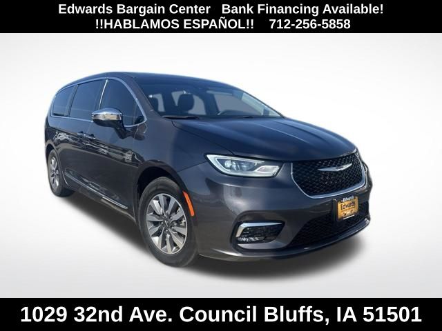 2023 Chrysler Pacifica Hybrid Limited FWD   