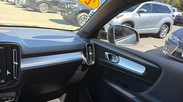 Used 2019 Volvo XC40 SUV