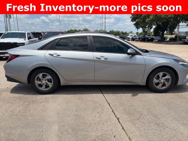 2021 Hyundai Elantra SE Silver at Emmons Autoplex