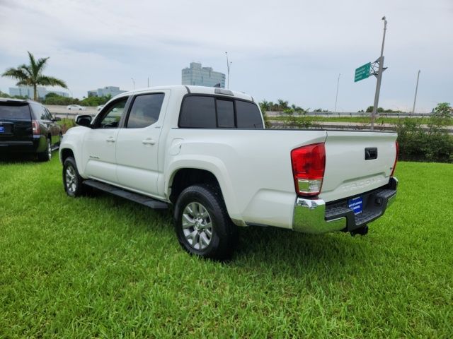 2017 Toyota Tacoma SR5 13