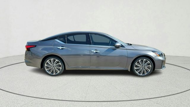 2025 Nissan Altima