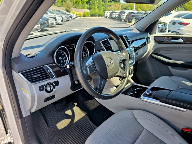 Used 2014  Mercedes-Benz ML 350 image 14