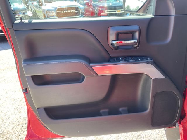 2018 Chevrolet Silverado 1500 LT - Red Hot exterior view 9