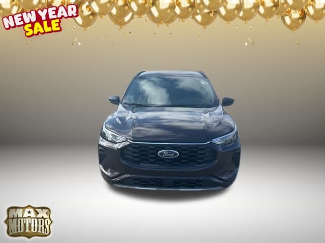 2023 Ford Escape ST-Line 2