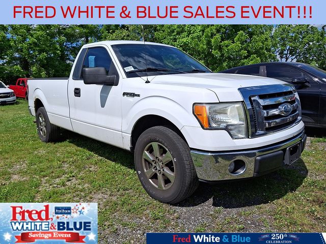 Oxford White Clearcoat 2009 Ford F-150 Pickup Truck 4X2 6-Speed Automatic