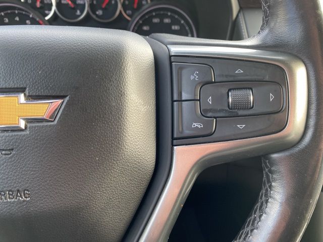 2021 Chevrolet Suburban LT photo