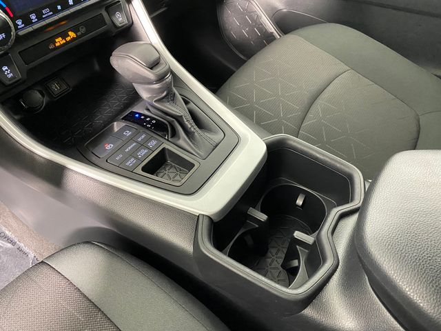2024 Toyota RAV4 XLE photo