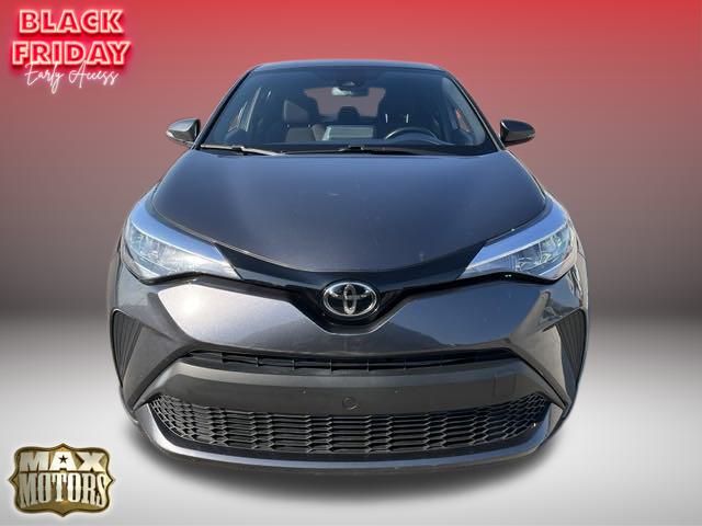 Used 2021 Toyota C-HR XLE with VIN JTNKHMBX6M1127687 for sale in Kansas City