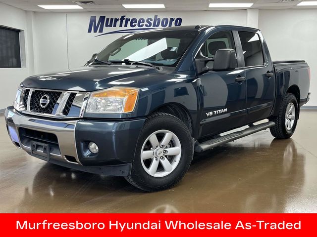 Gray (Graphite Blue Metallic) 2014 Nissan Titan SV Crew Cab Pickup Truck 4X2 5-Speed Automatic