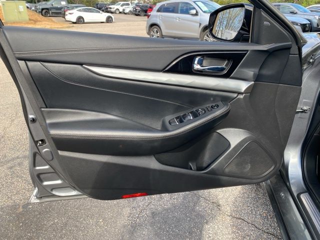 NissanMaxima19