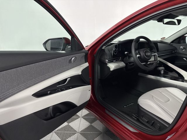 New 2025 Hyundai Elantra Hybrid For Sale in Indianapolis, IN