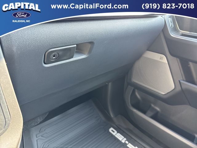 Used 2026 Black Ford Lariat image 27