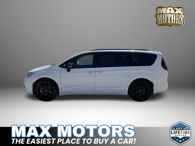 2024 Chrysler Pacifica Limited 4