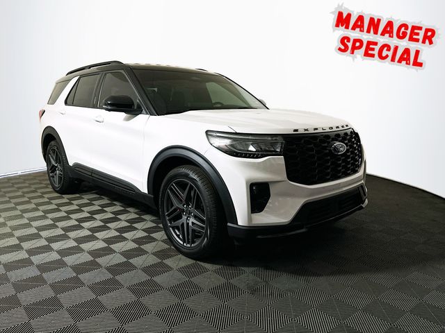 White Metallic 2025 Ford Explorer ST RWD SUV / Crossover Rear-Wheel Drive Automatic