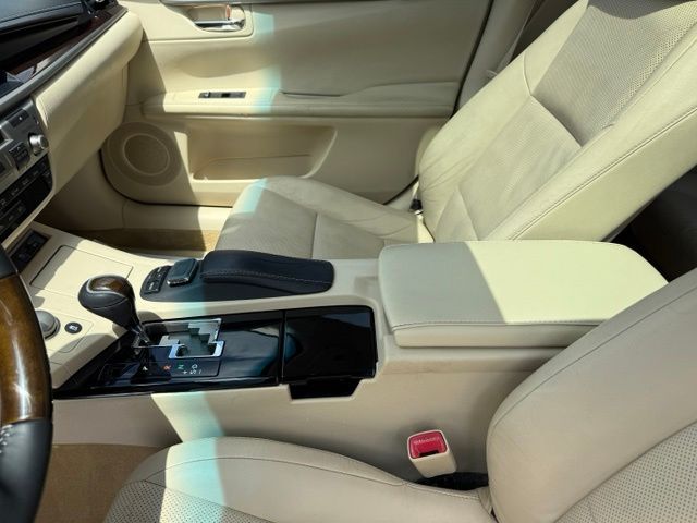 Used 2015 Lexus ES Sedan