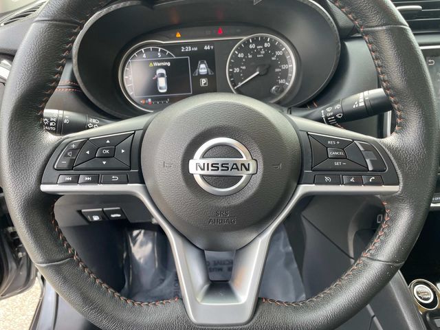 2020 Nissan Versa 1.6 SR 13