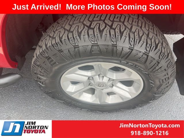 2023 Toyota 4Runner SR5 12