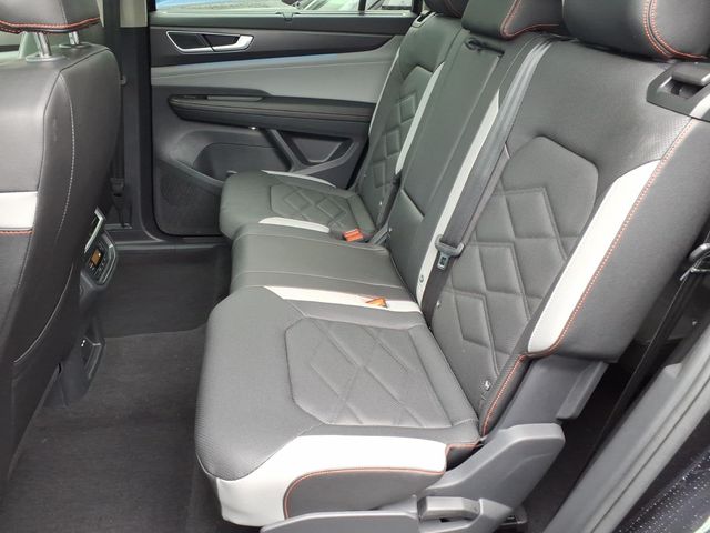 2026 Volkswagen Atlas - Image 22