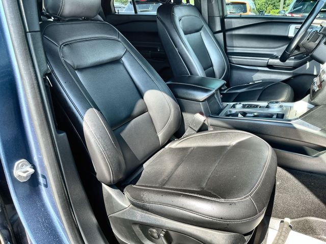 Used 2020 Blue Ford XLT image 26